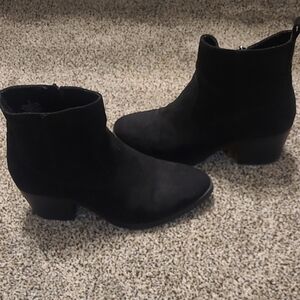Old Navy Women's Classic Black Ankle Booties